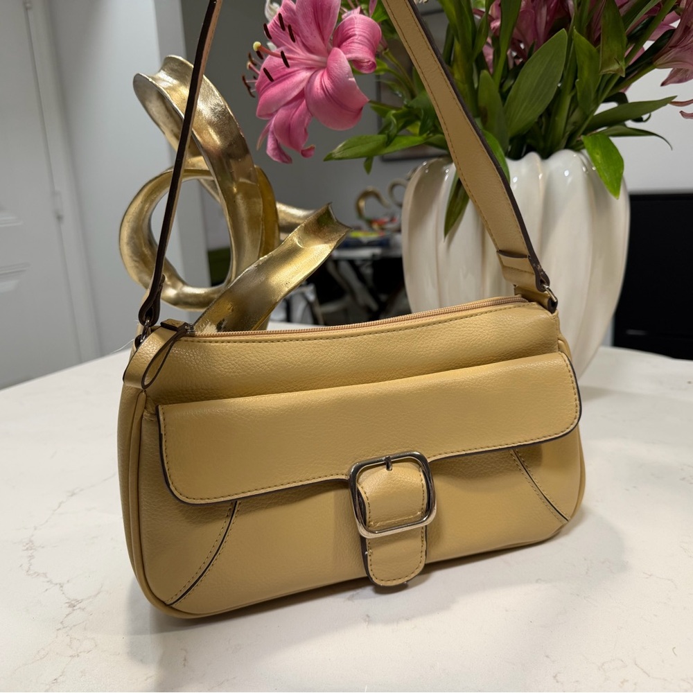 Villager by Liz Claiborne Tan Leather Buckle Shoulder Bag